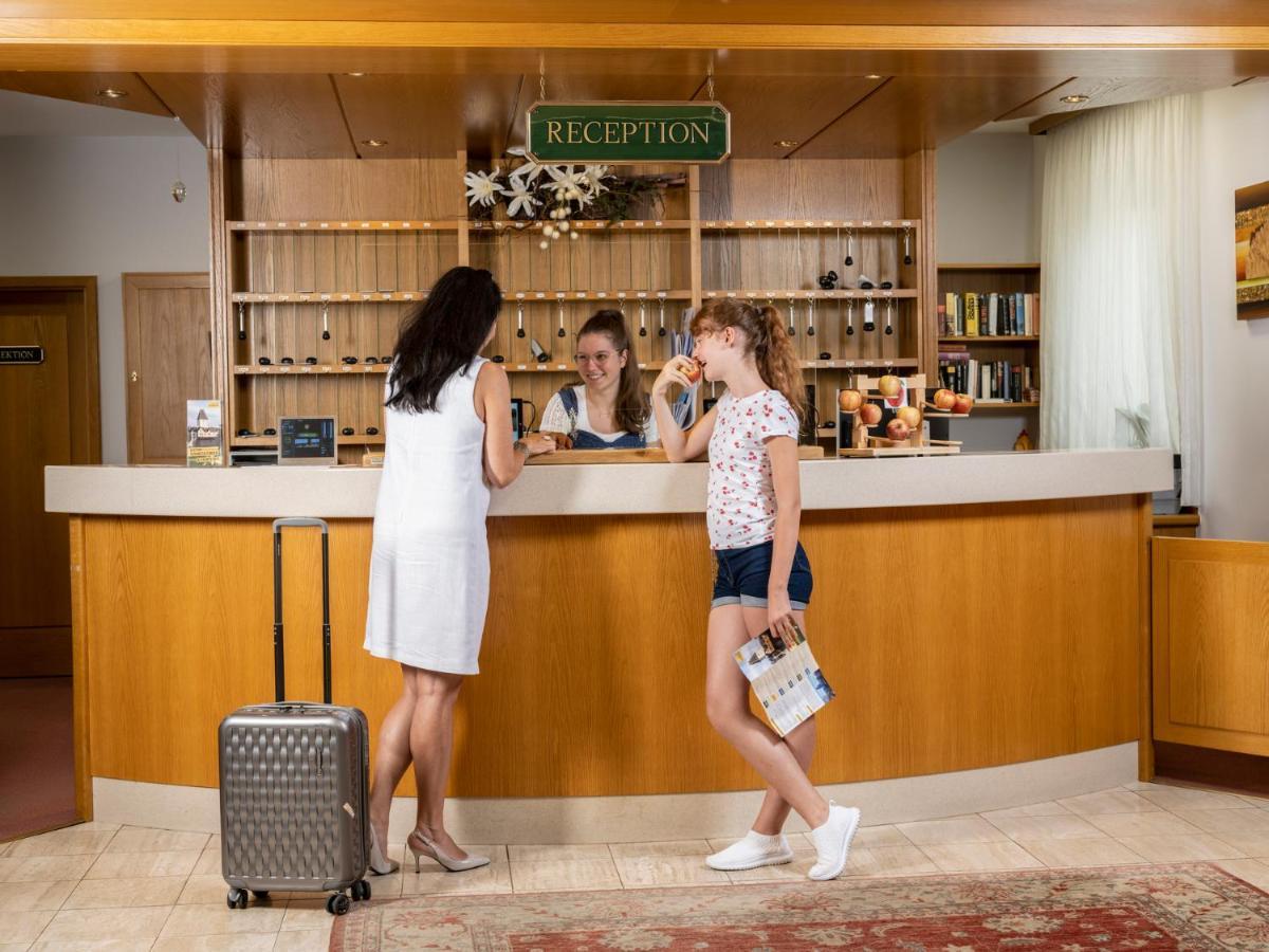 Hotel Ottenstein - Das Wohlfuehlhotel Rastenfeld Dış mekan fotoğraf